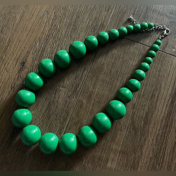 VINTAGE Green Bead Necklace - Picture 9 of 9